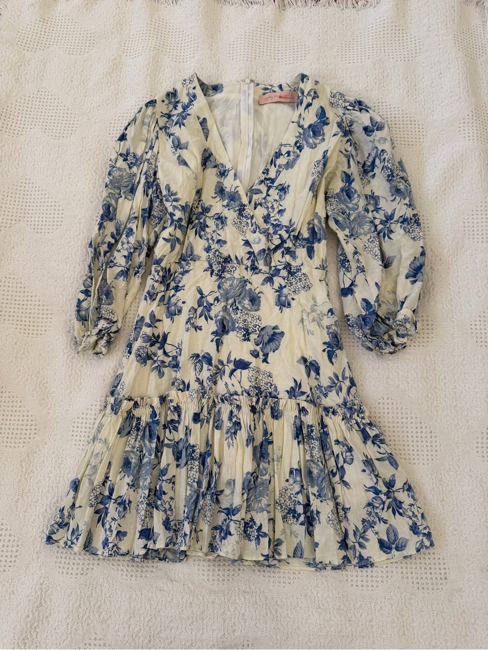 Blue Floral V-Neck Puff Sleeve Dress